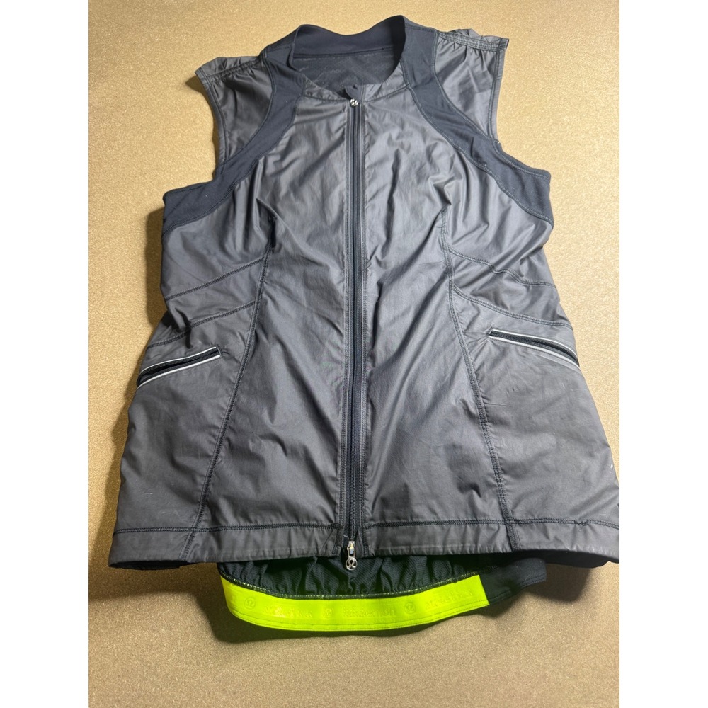 Lululemon Athletica Cycling Vest Gray Neon Yellow Full Zip Mesh Back Size 8